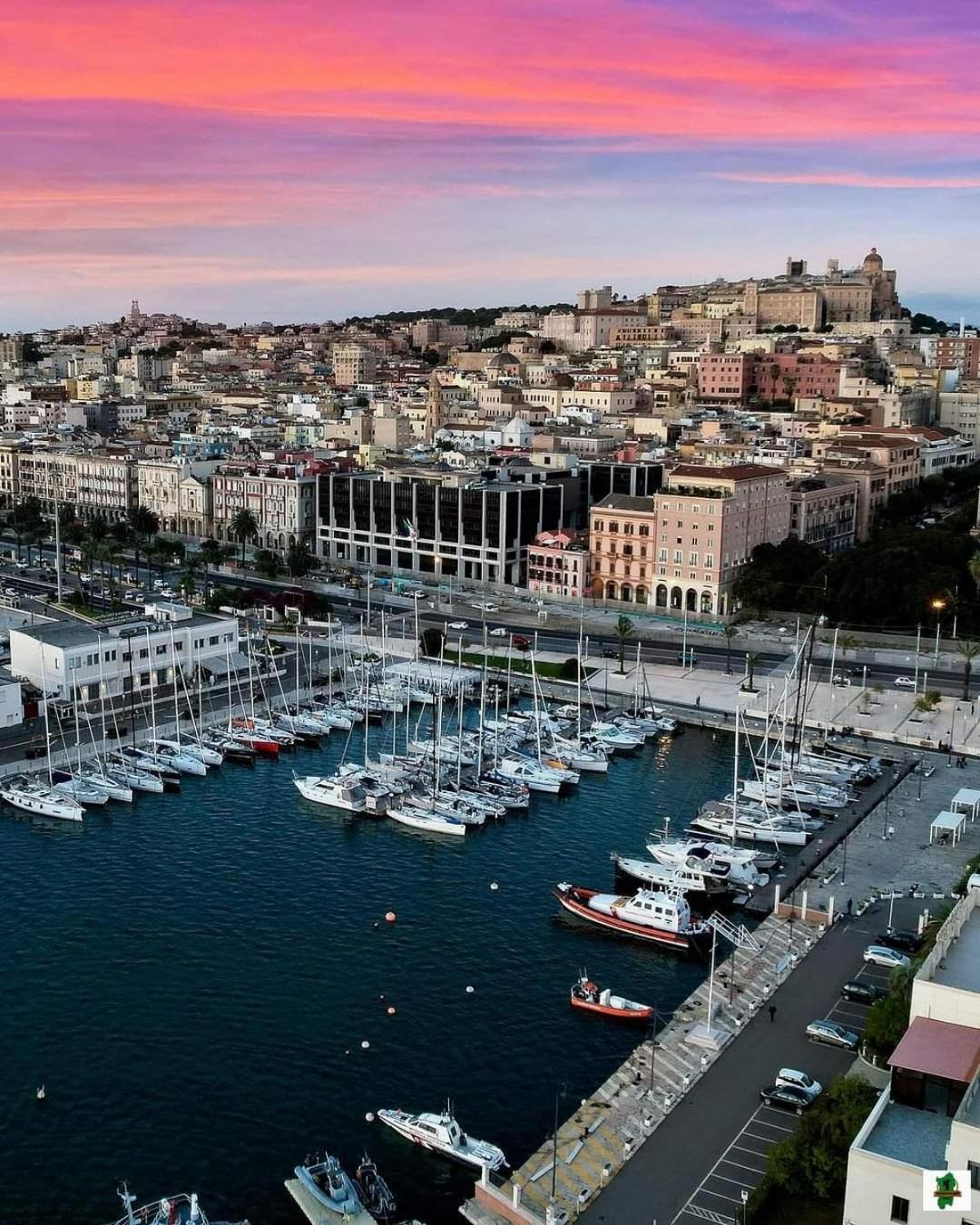 Lu House Appartamento Bastione Cagliari Luaran gambar